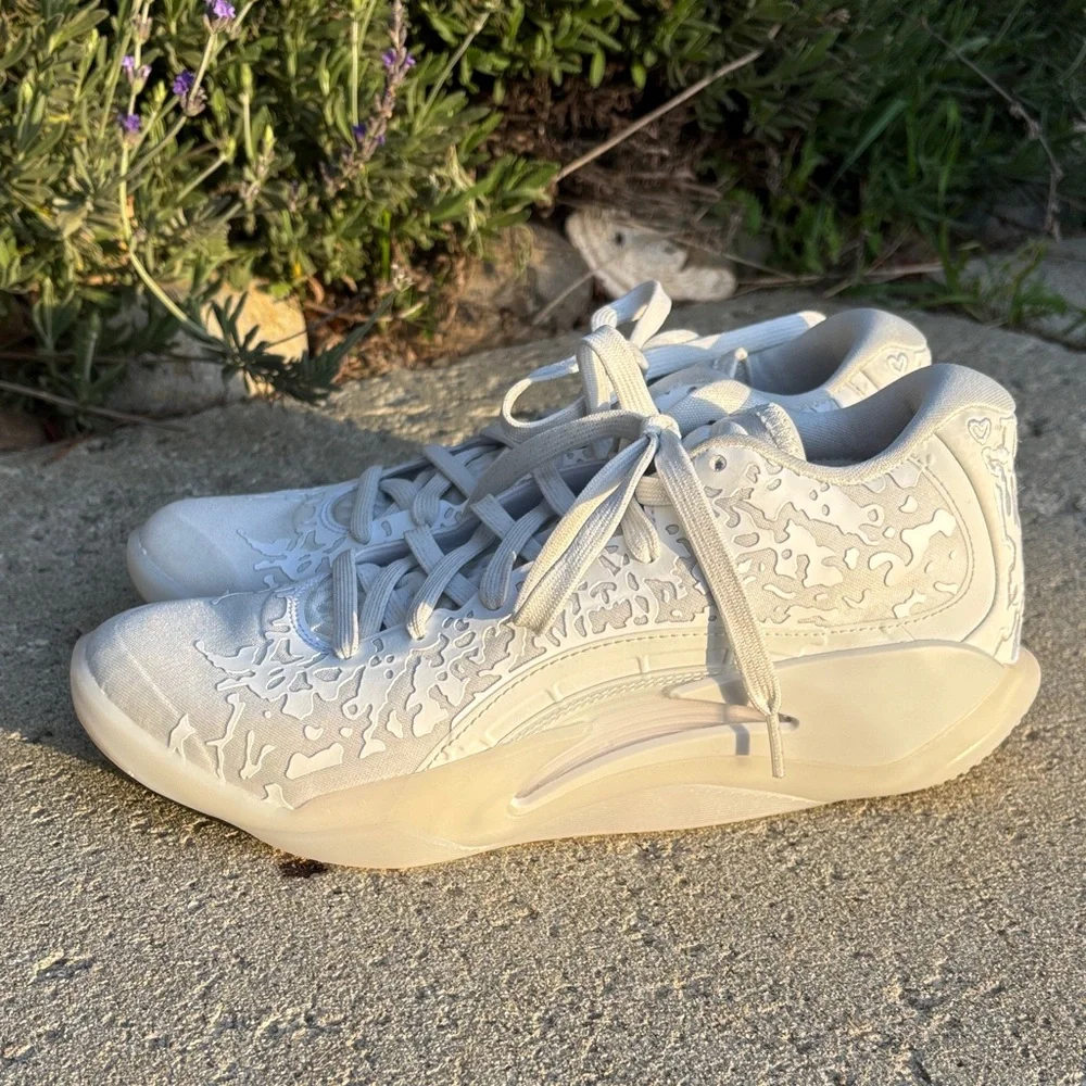 Nike Air Jordan Zion 3 White Vapor‎ Green Athletic Shoes